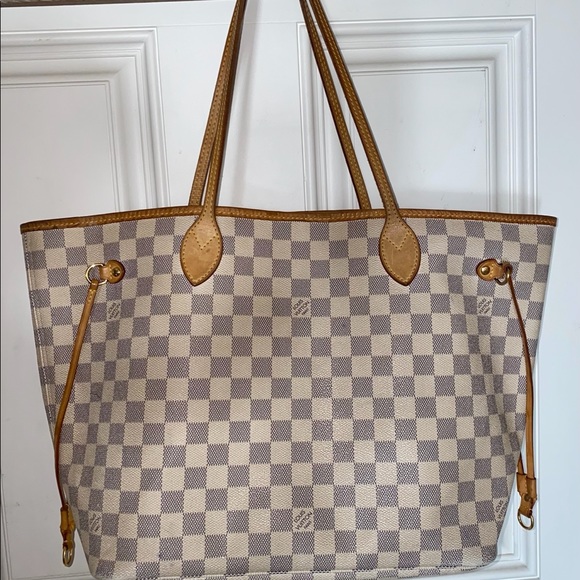 ❌Sold❌Authentic Louis Vuitton Neverfull MM - Picture 2 of 16